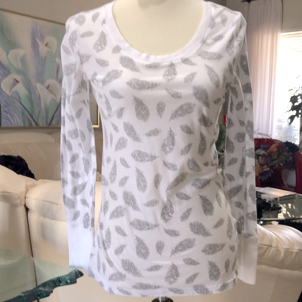 SZ 11-13 OP TEE. White and Silver